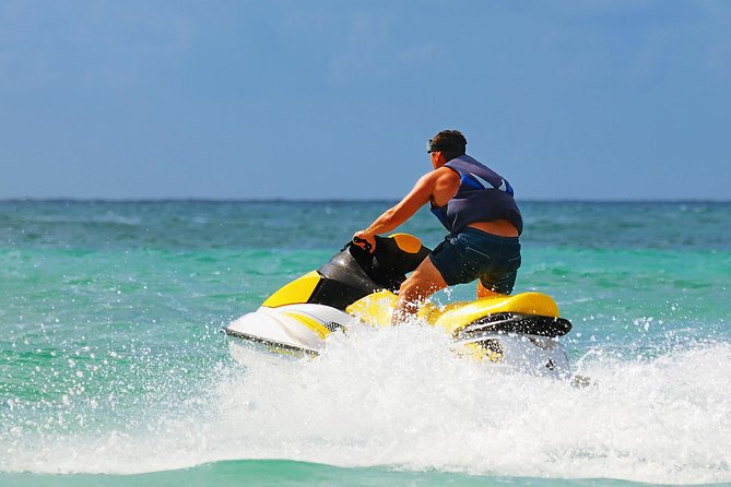 Key West Original Watersports Adventure: Full-Day Snorkel, Jet Ski, Parasail, Banana Boat, Kayak (breakfast, lunch & drinks included) Image 8